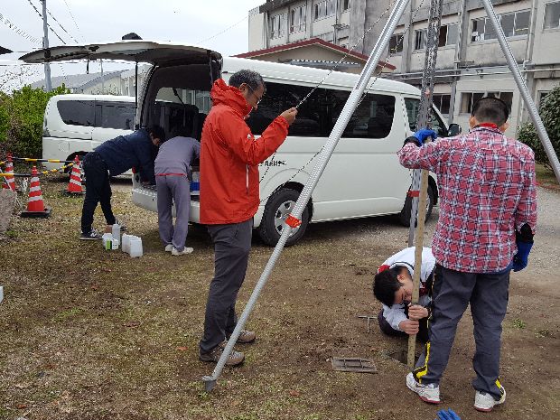 外管を入れた後、1m間隔で引き上げ!