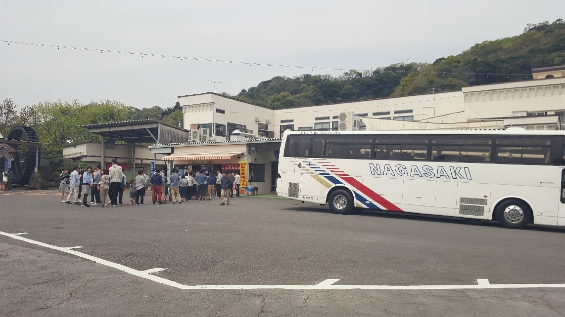 帰り道の休憩で「じゃがちゃん」に並ぶ